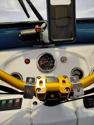 ハンドルクランプ