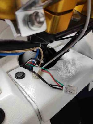 水温計分配コネクタ