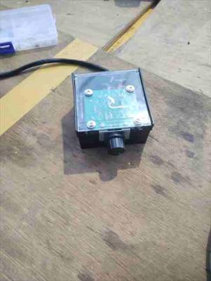 コントローラーケース下